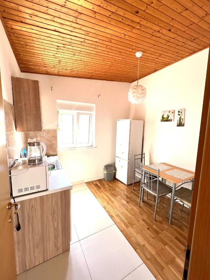 Apartments Toni Podstrana Buitenkant foto